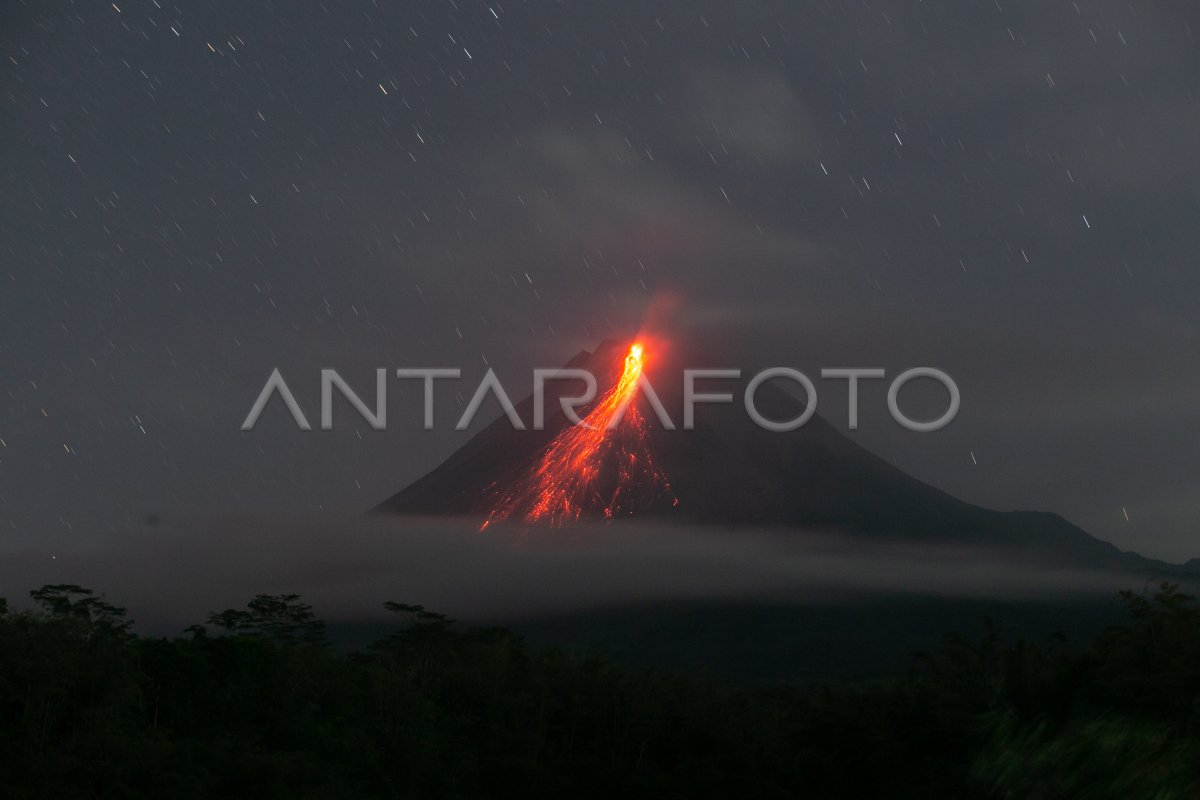 Aktivitas Gunung Merapi Antara Foto