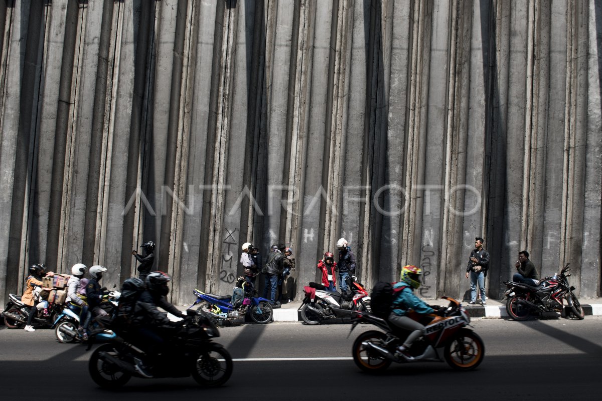 Arus Balik Jalur Nagreg Antara Foto