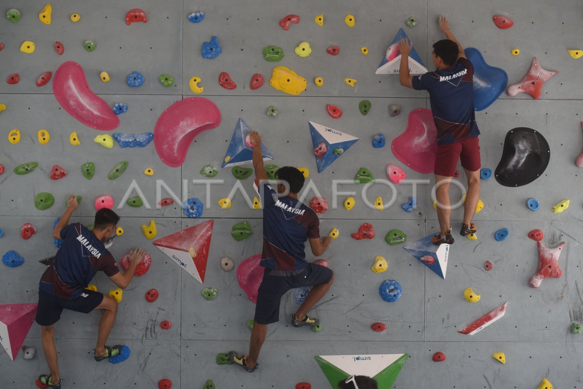 LATIHAN TIM PANJAT TEBING MALAYSIA ANTARA Foto