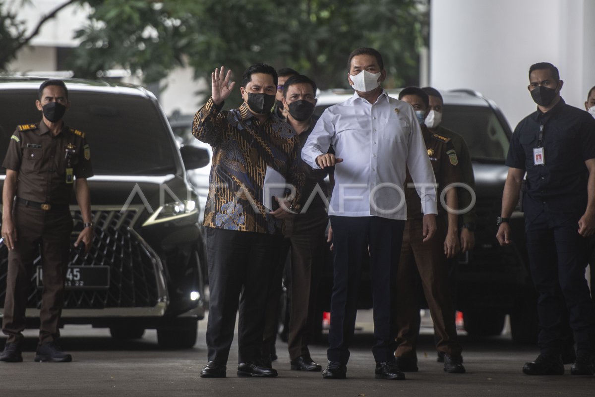 Menteri Bumn Laporkan Kasus Garuda Indonesia Antara Foto