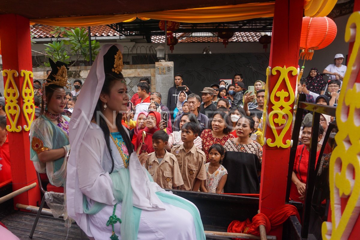 Kirab Ritual Dan Budaya Imlek Di Pekalongan Antara Foto