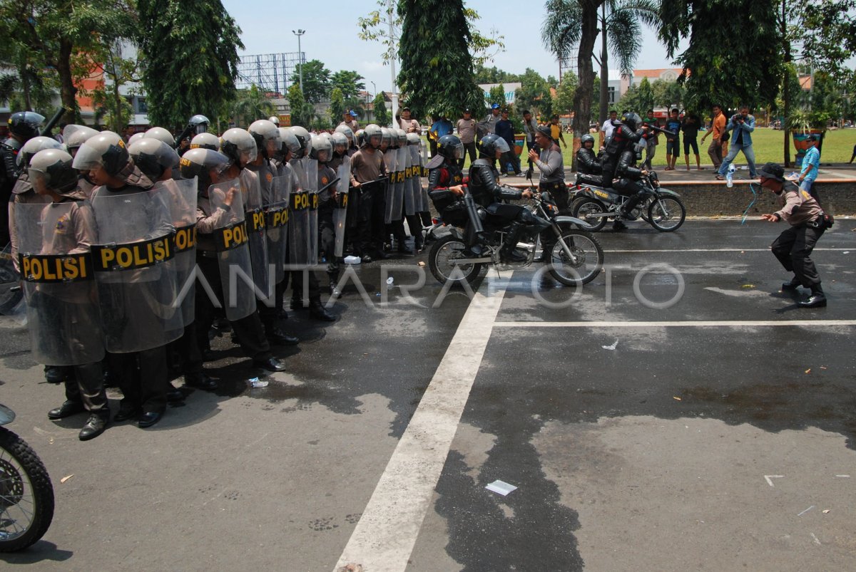 Latihan Pengamanan Pemilu Antara Foto