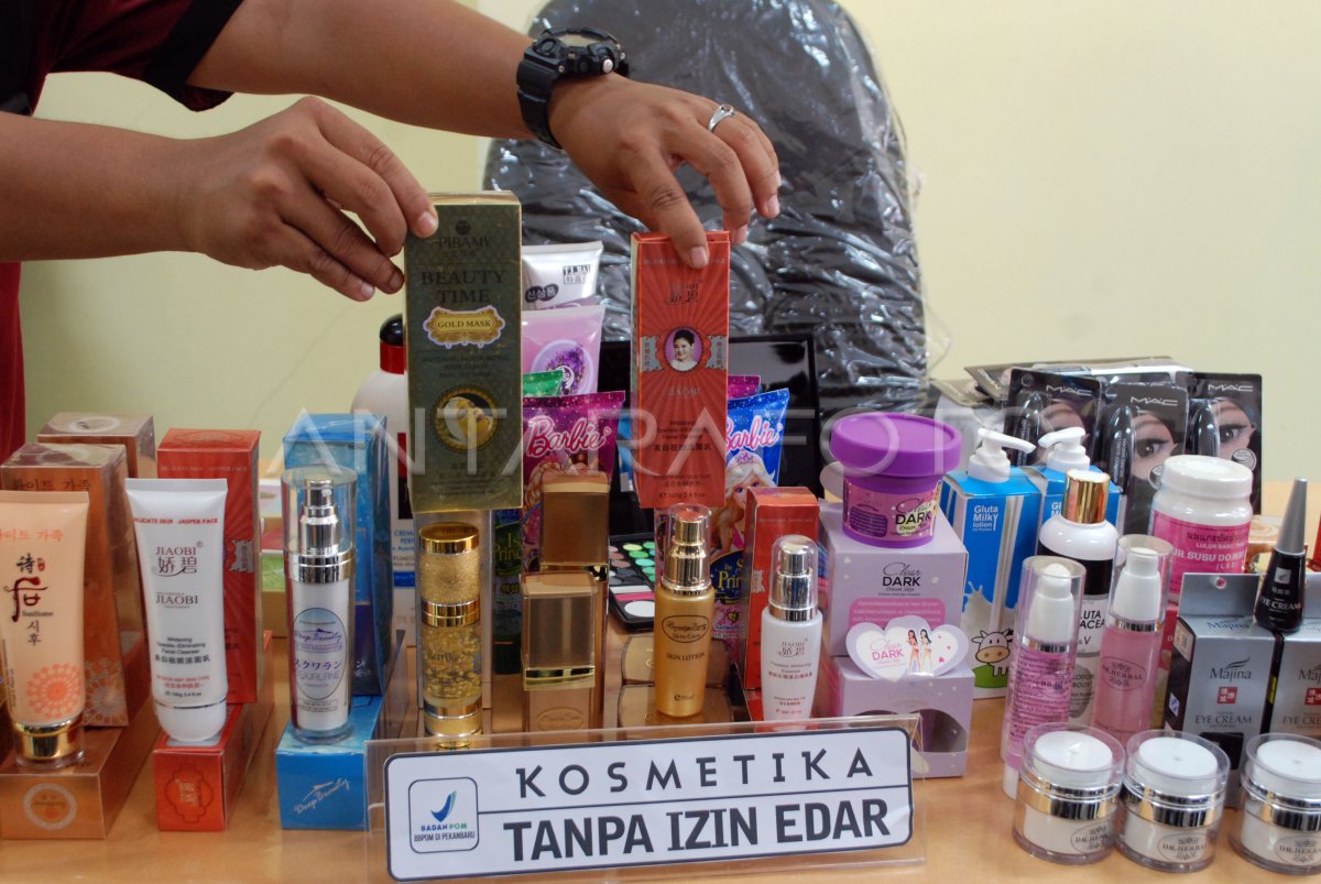 PENYITAAN KOSMETIK DAN OBAT BERBAHAYA ANTARA Foto