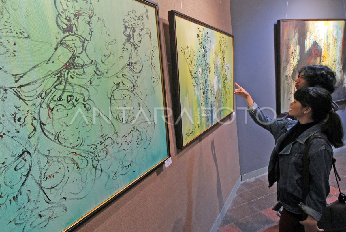 PAMERAN LUKISAN SKETSA NEGERI ANTARA Foto