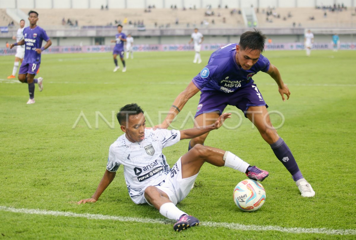 Persita Kalah Dari Borneo FC ANTARA Foto