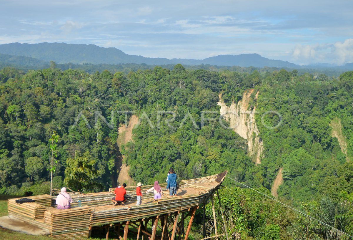 Wisata Taman Panorama Baru Bukittinggi Antara Foto