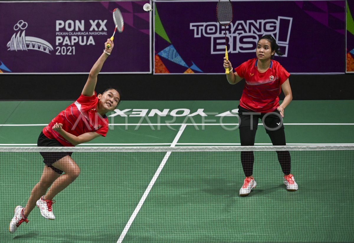 Semi Final Bulu Tangkis Beregu Putri Pon Papua Antara Foto