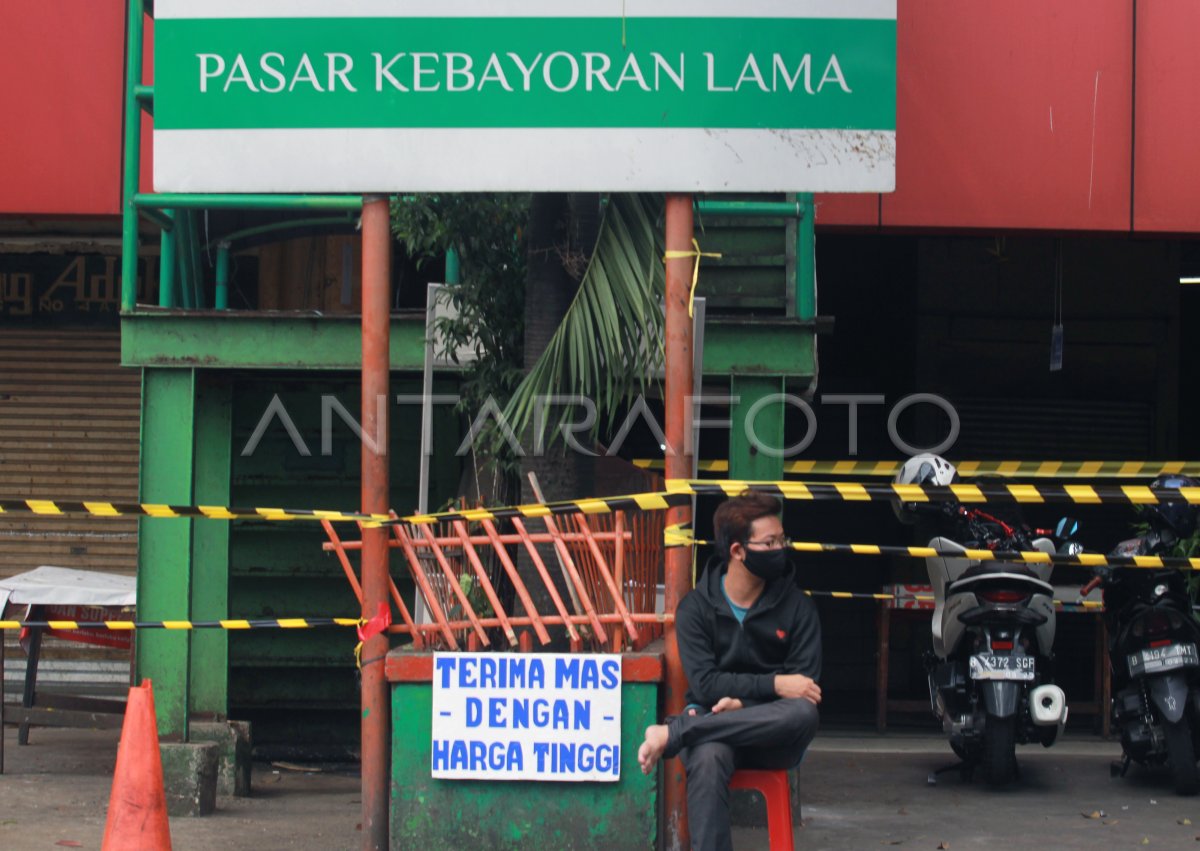 Pedagang Emas Pasar Kebayoran Lama Antara Foto