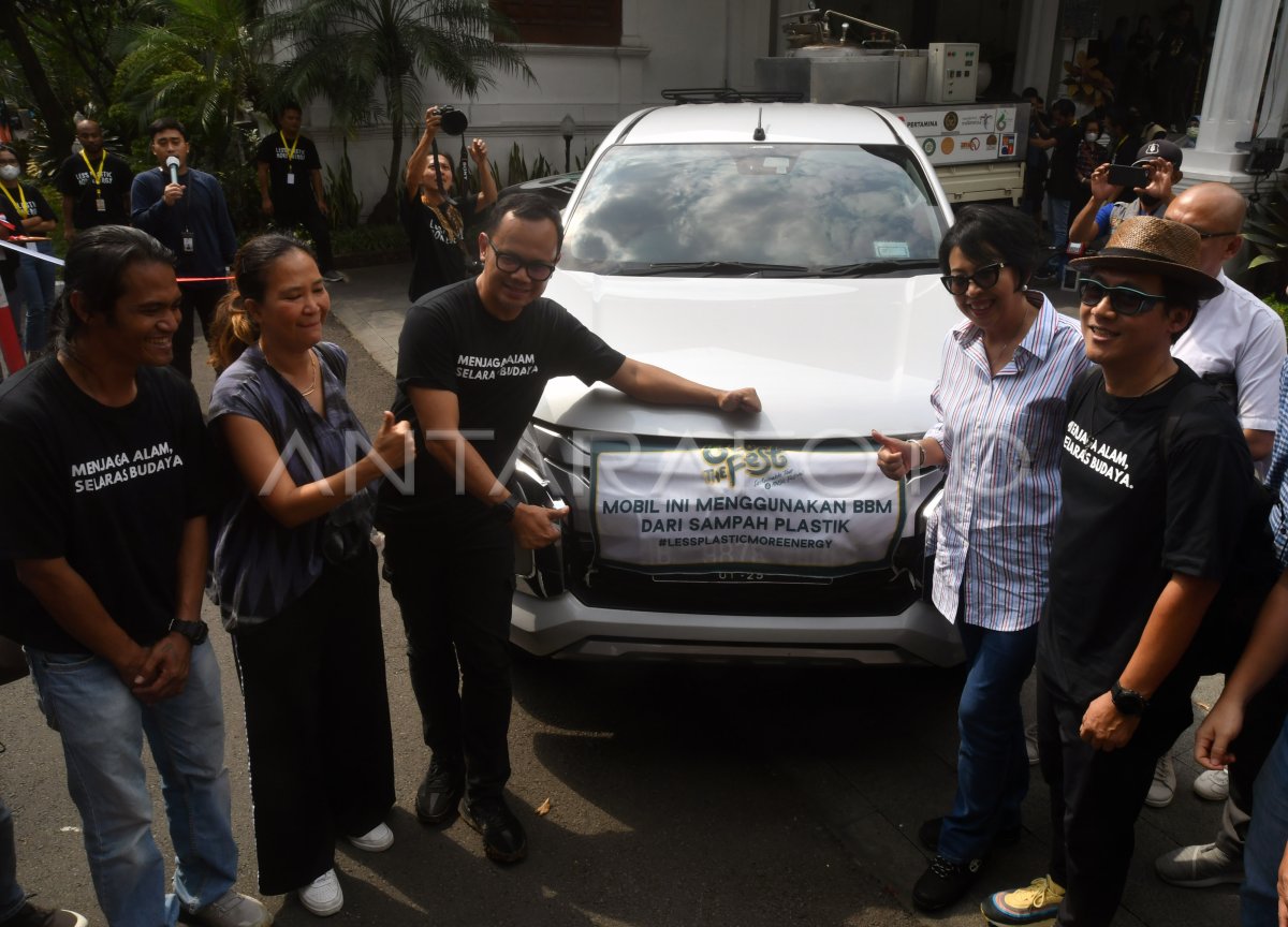 Uji Coba Bahan Bakar Dari Sampah Plastik Antara Foto