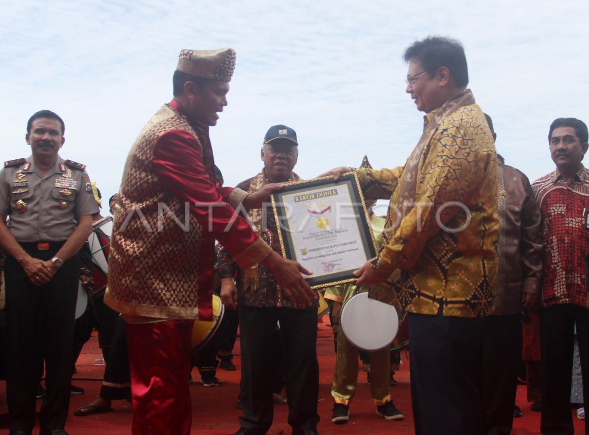 REKOR MURI TAMBUA TANSA DI HARI NUSANTARA ANTARA Foto