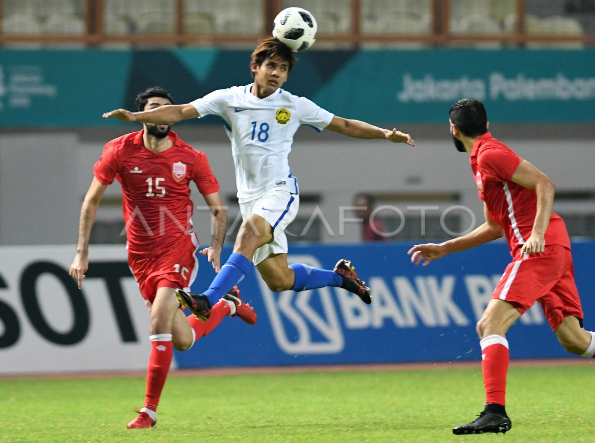 SEPAK BOLA PENYISIHAN MALAYSIA VS BAHRAIN ANTARA Foto