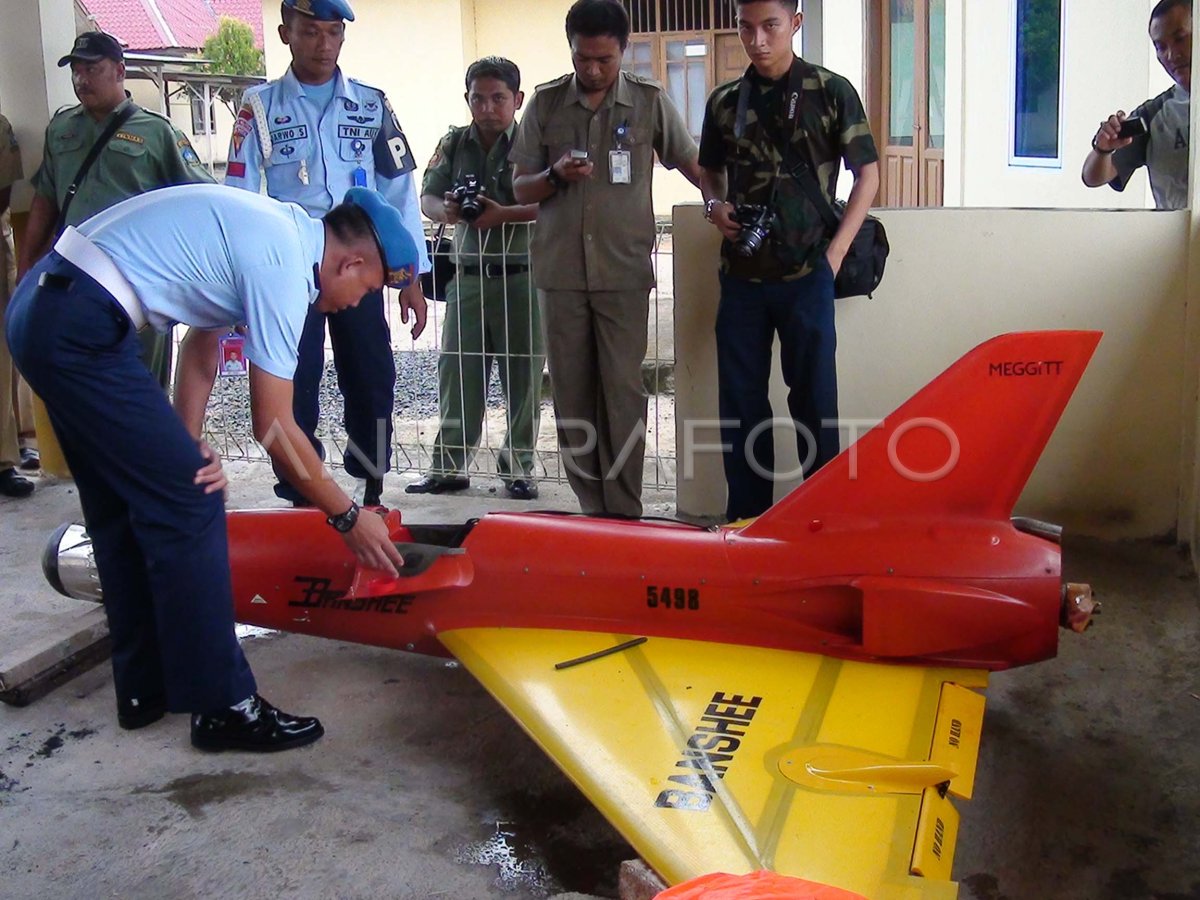 Pesawat Tanpa Awak Antara Foto