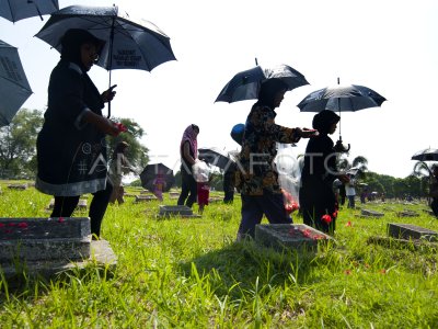 PERINGATAN TRAGEDI MEI ANTARA Foto