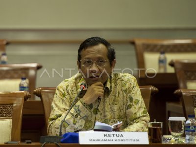 Pergantian Ketua Mk Antara Foto