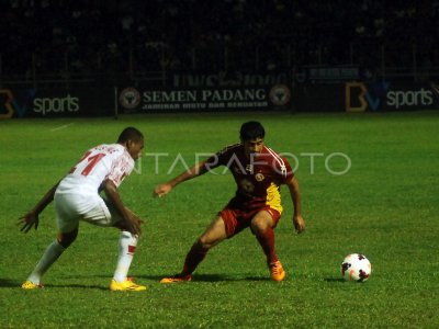 Semen Padang Kalahkan Persipura Antara Foto