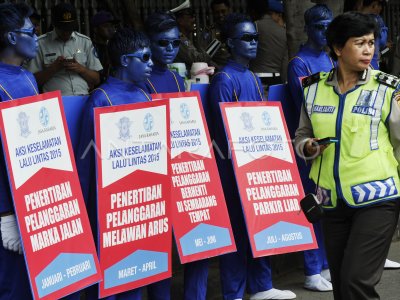 AKSI KESELAMATAN BERLALU LINTAS ANTARA Foto