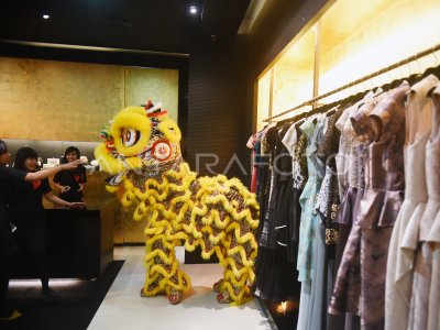 Atraksi Barongsai Pusat Perbelanjaan Antara Foto