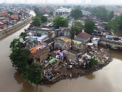 PEMBONGKARAN BUKIT DURI MENUNGGU PUTUSAN PTUN ANTARA Foto