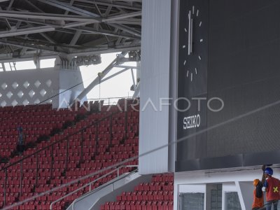 RENOVASI STADION UTAMA GBK ANTARA Foto