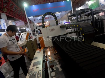 Pameran Alat Industri Antara Foto