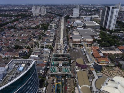 Pembangunan Lrt Kelapa Gading Antara Foto