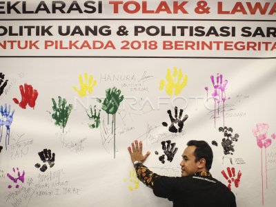 DEKLARASI TOLAK DAN LAWAN POLITIK UANG DAN POLITISASI SARA ANTARA Foto