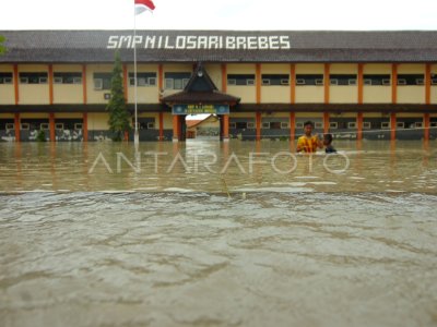 Sekolah Terendam Banjir Antara Foto