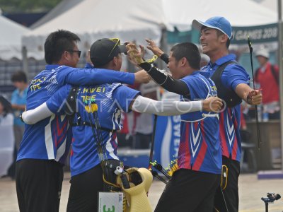 PANAHAN CHINESE TAIPEI JUARA RECURVE MEN TEAM ANTARA Foto