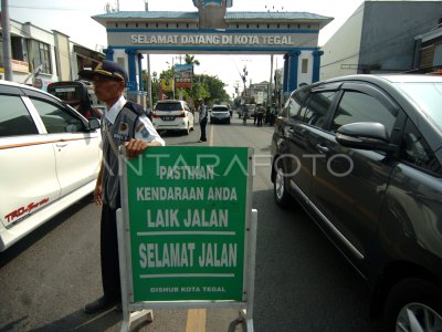 Razia Angkutan Penumpang Dan Barang Antara Foto