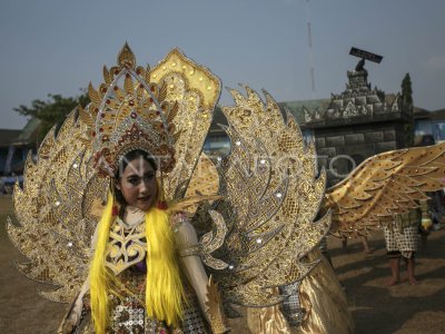 KARNAVAL SAMBUT HUT KEMERDEKAAN RI ANTARA Foto