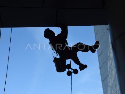 PERLINDUNGAN SOSIAL PEKERJA INFORMAL ANTARA Foto