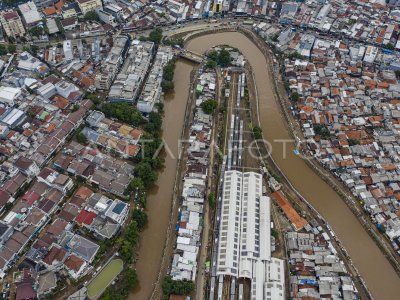 Naturalisasi Sungai Di Jakarta Tak Capai Target Antara Foto