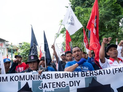 Aksi Tolak Omnibus Law Yogyakarta Antara Foto