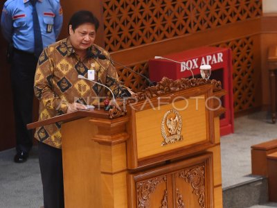 PENGESAHAN UU CIPTA KERJA ANTARA Foto