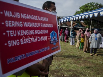 Simulasi Pemungutaan Suara Pilkada Kabupaten Bandung Antara Foto