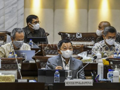 RAPAT KERJA KEMENTERIAN PPN BAPPENAS DENGAN KOMISI XI DPR ANTARA Foto