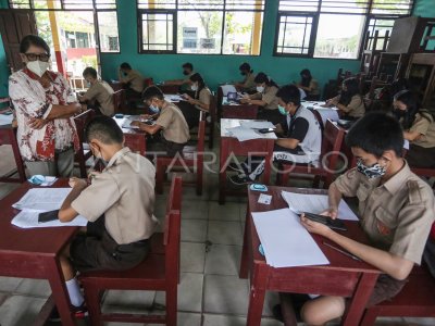 Ujian Sekolah Tatap Muka Di Palangkaraya Antara Foto