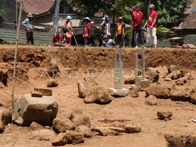 Ekskavasi Situs Samberan Magelang Antara Foto