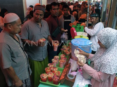 Pasar Kuliner Ramadhan H Di Bali Antara Foto