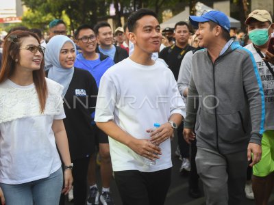 Gibran Sapa Warga Jakarta Saat Cfd Antara Foto