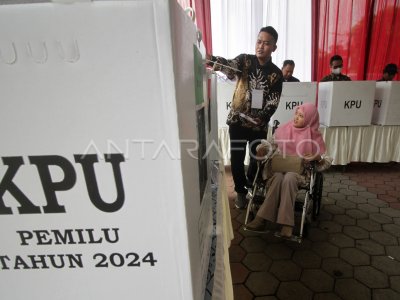 Simulasi Pemungutan Suara Pemilu Di Sidoarjo Antara Foto