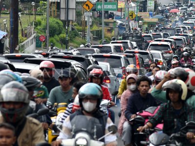 Arus Balik Di Jalur Wisata Puncak Bogor ANTARA Foto