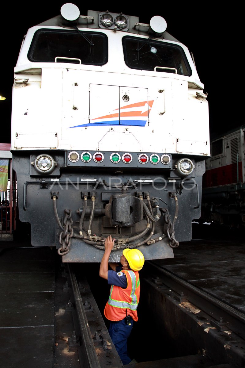 Persiapan Angkutan Kereta Api Lebaran Antara Foto