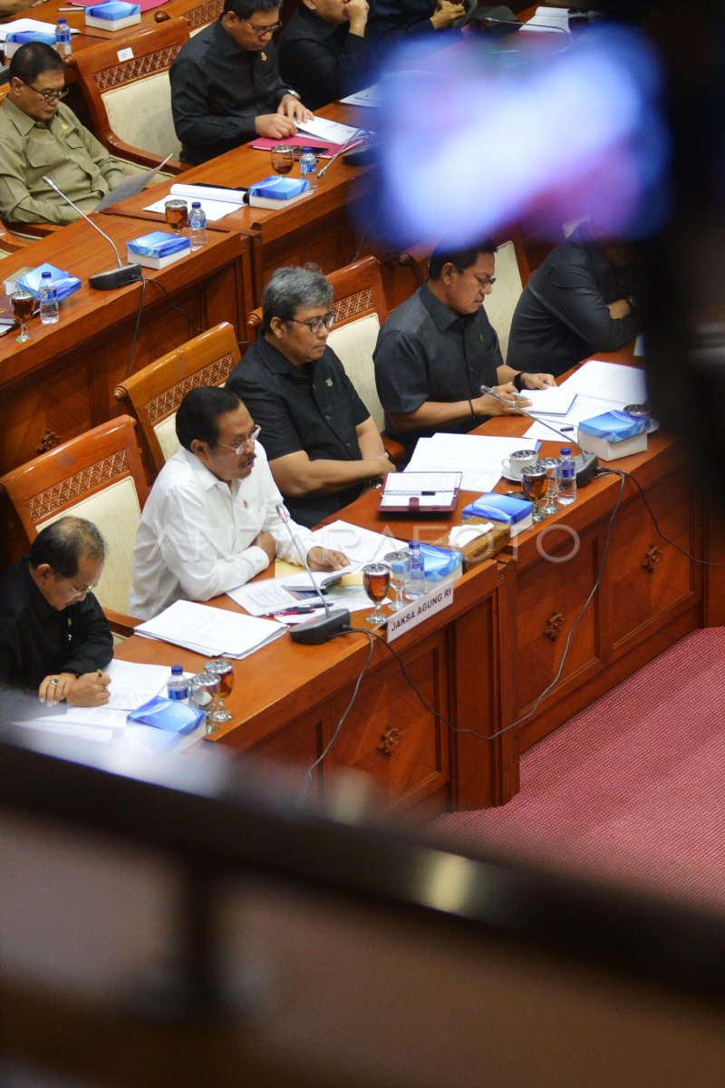 PEMBAHASAN KASUS DUGAAN PENISTAAN AGAMA ANTARA Foto