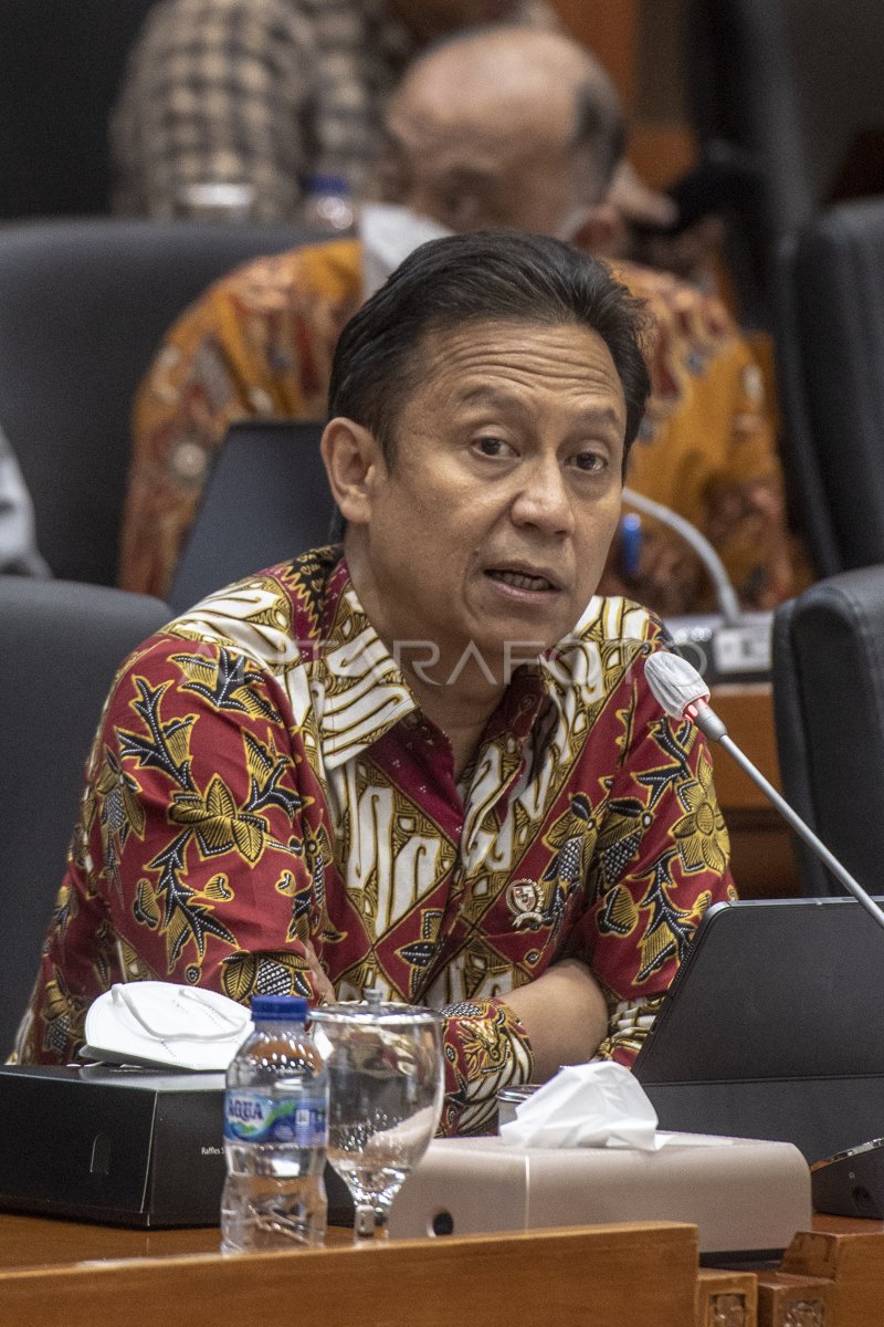 RAKER MENKES DENGAN KOMISI IX DPR ANTARA Foto