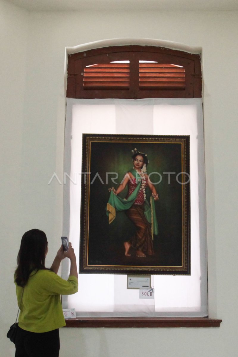 Pameran Lukisan Peringati Hari Kota Sedunia Antara Foto