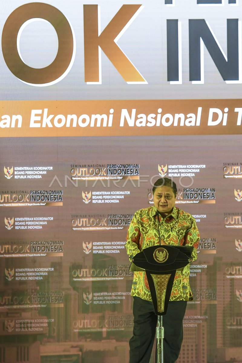 Seminar Nasional Outlook Perekenomian Indonesia ANTARA Foto