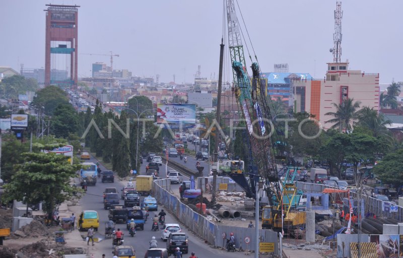 PEMBANGUNAN JALAN LAYANG ANTARA Foto