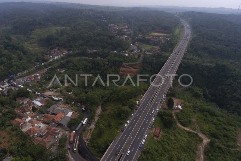 DAMPAK PERBAIKAN JEMBATAN CISOMANG ANTARA Foto