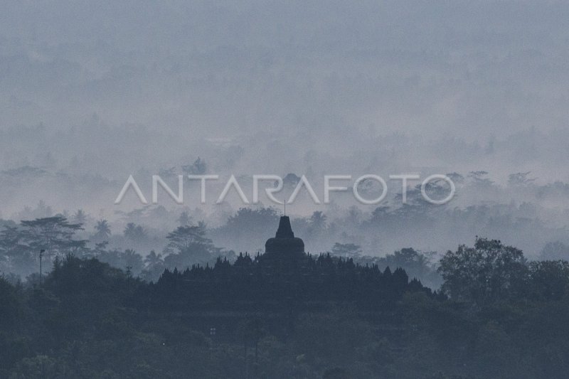 MERAWAT PESONA CANDI BOROBUDUR ANTARA Foto